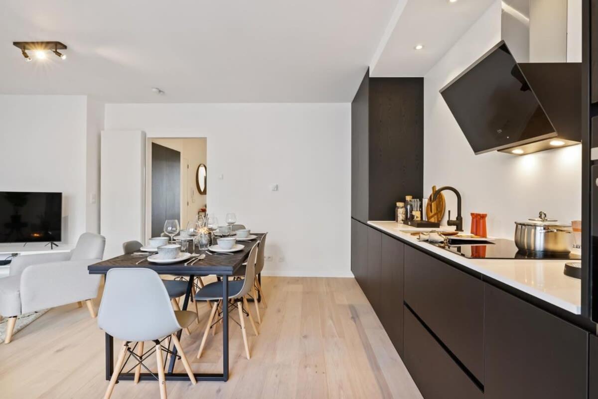 Huswell - Renovated Apartment In The Heart Of Ostend Exterior photo